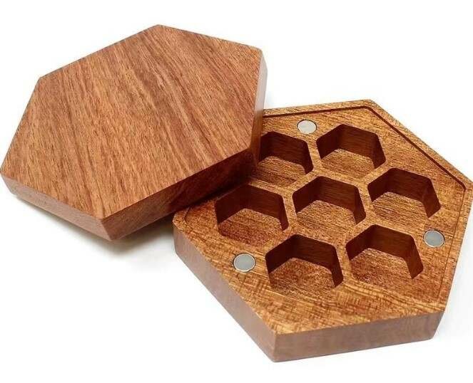 Dice Tray Trä Hexagon – Serotonin Games